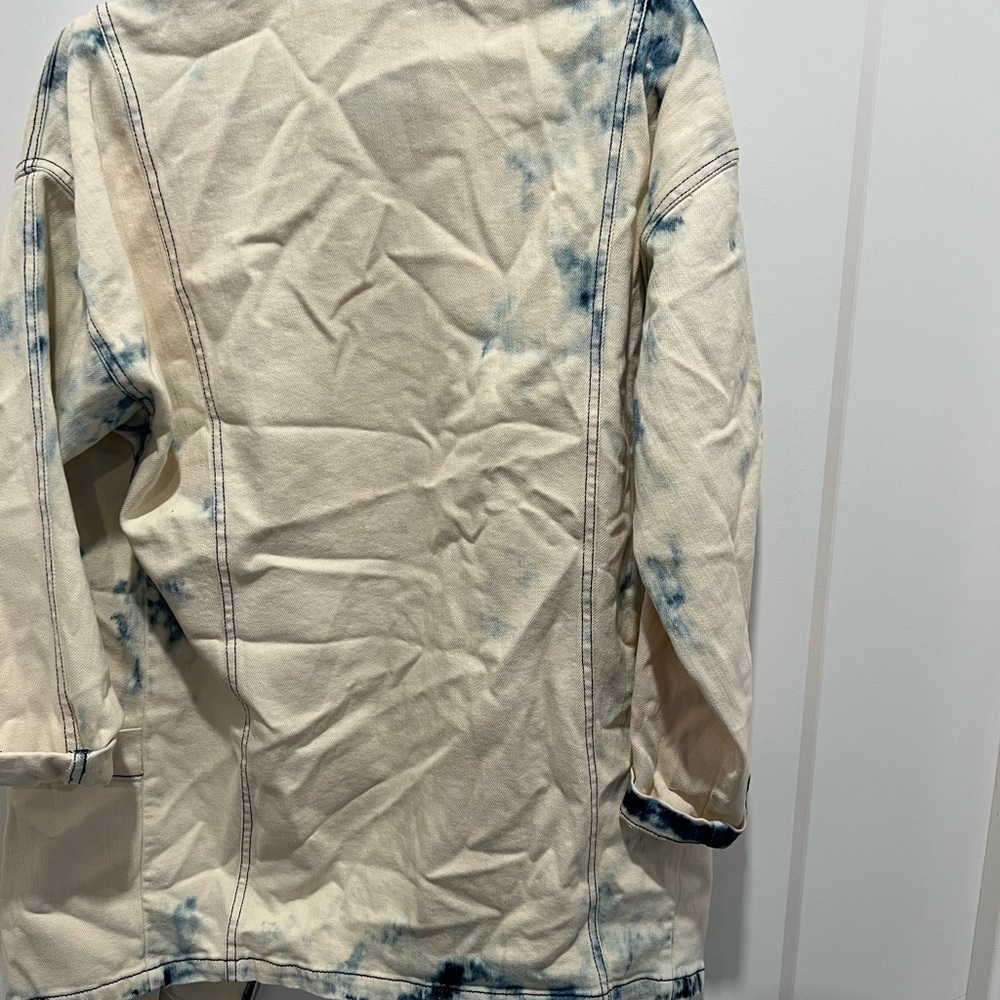 Shacket - Picture 3 of 4